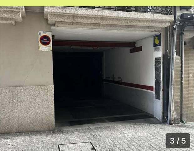 Garaje en Alquiler en Rúa Varela Silvari, 26 en Monte Alto - Zalaeta - Atocha