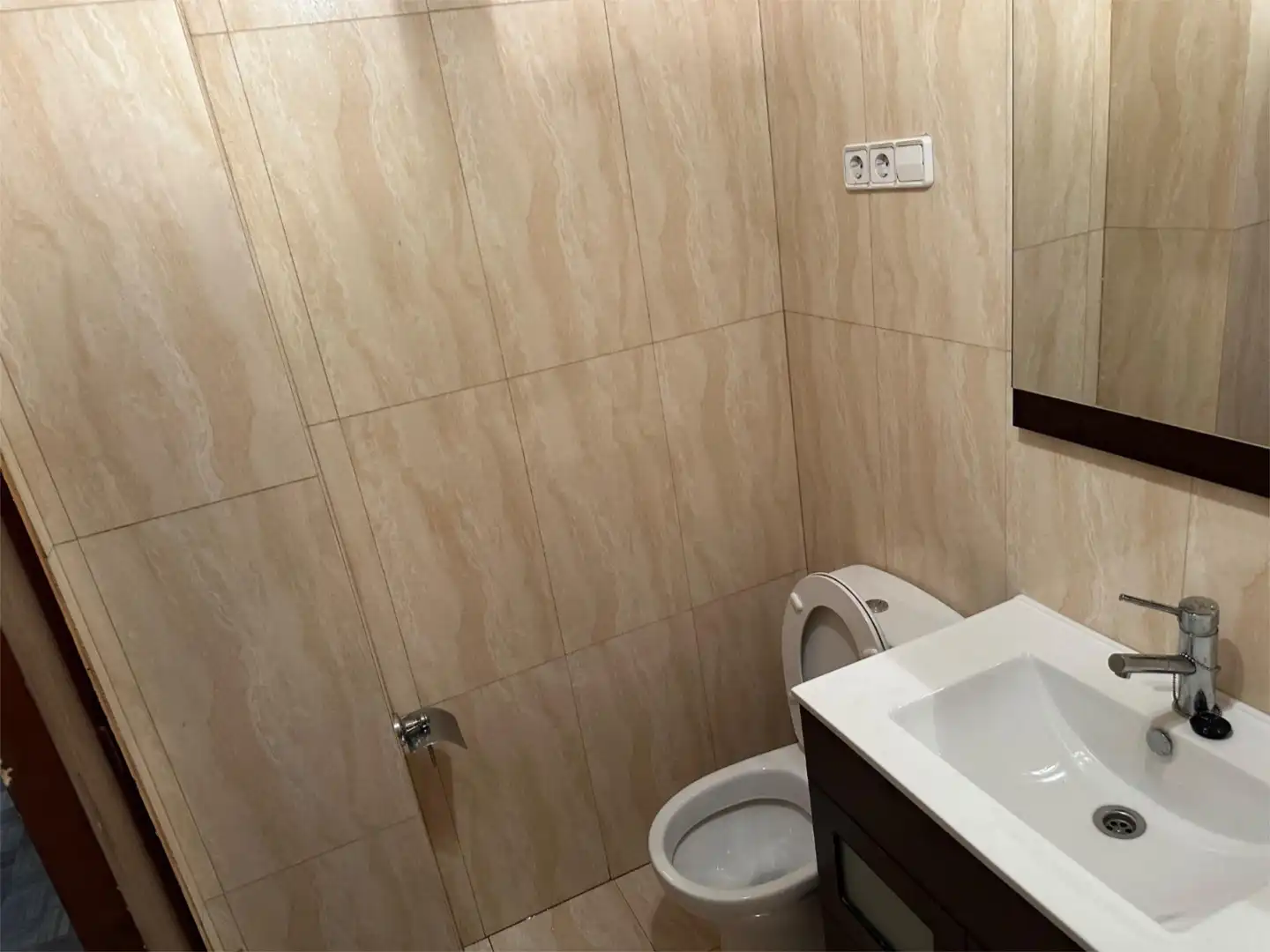 Piso en venta en Calle de Paraguay, 5, Valleaguado - La Cañada Baño de Piso en venta en Coslada con Calefacción, Jardín privado y Parquet