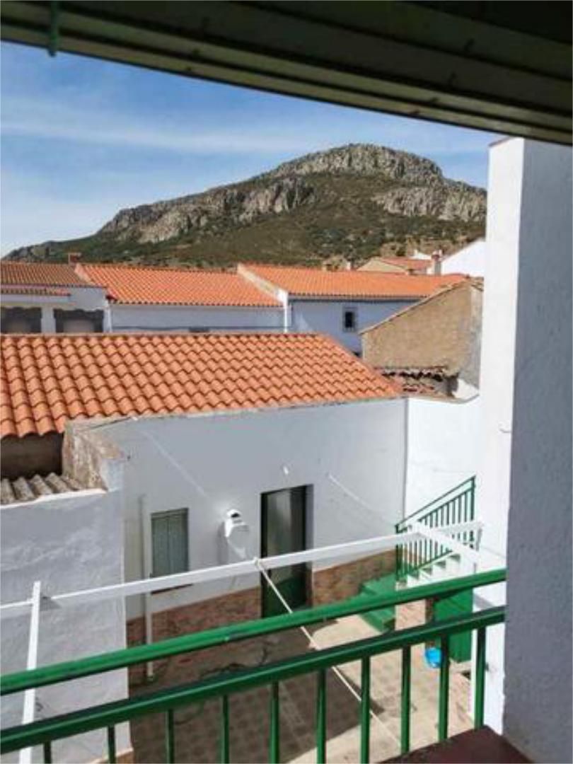 Vista exterior de Pis de lloguer en Hornachos amb Terrassa