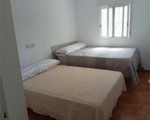 Dormitori de Casa adosada en venda en Barbate amb Calefacció, Jardí privat i Terrassa