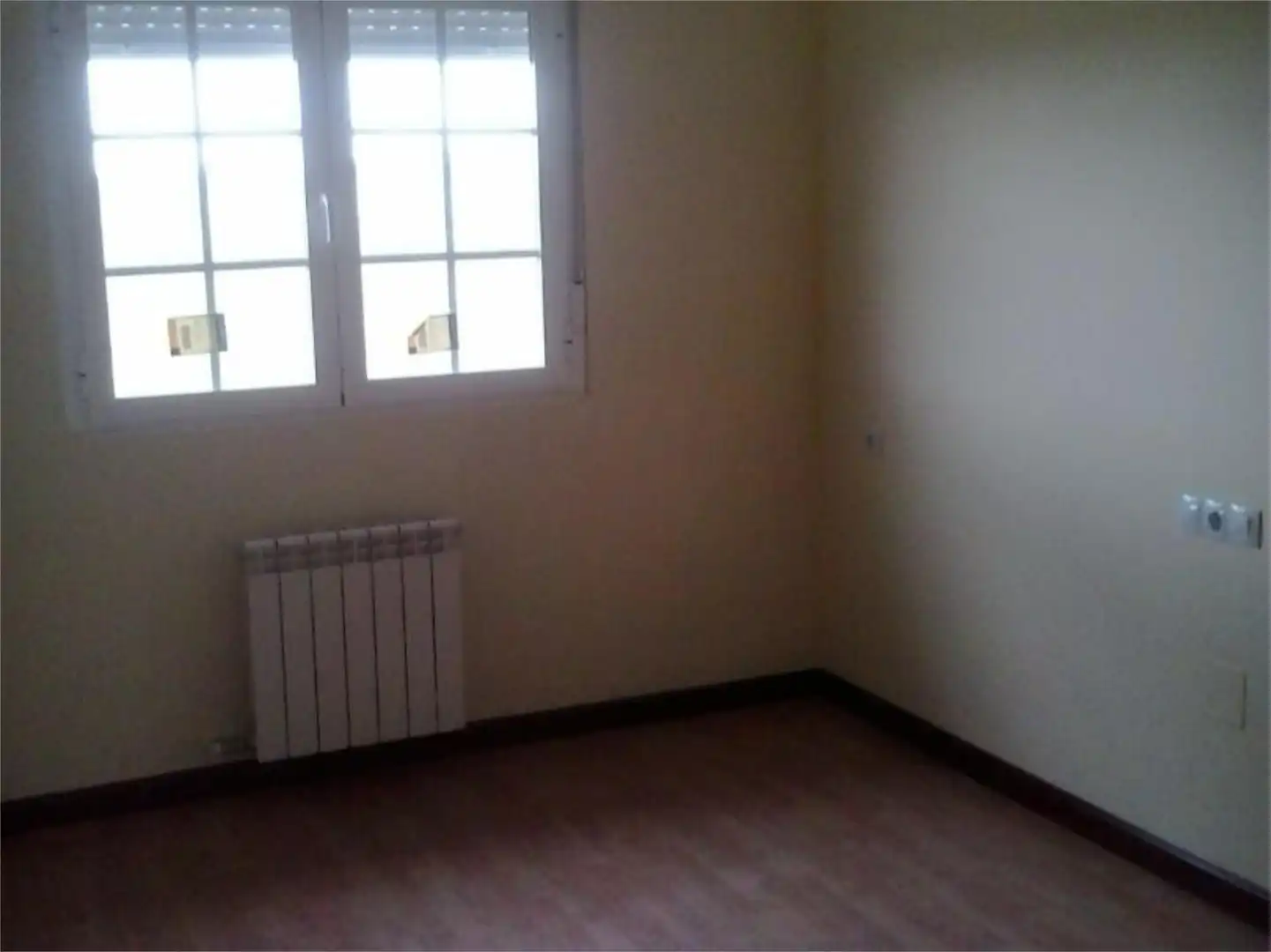 Habitación de Piso en venta en Chozas de Abajo con Calefacción, Jardín privado y Parquet