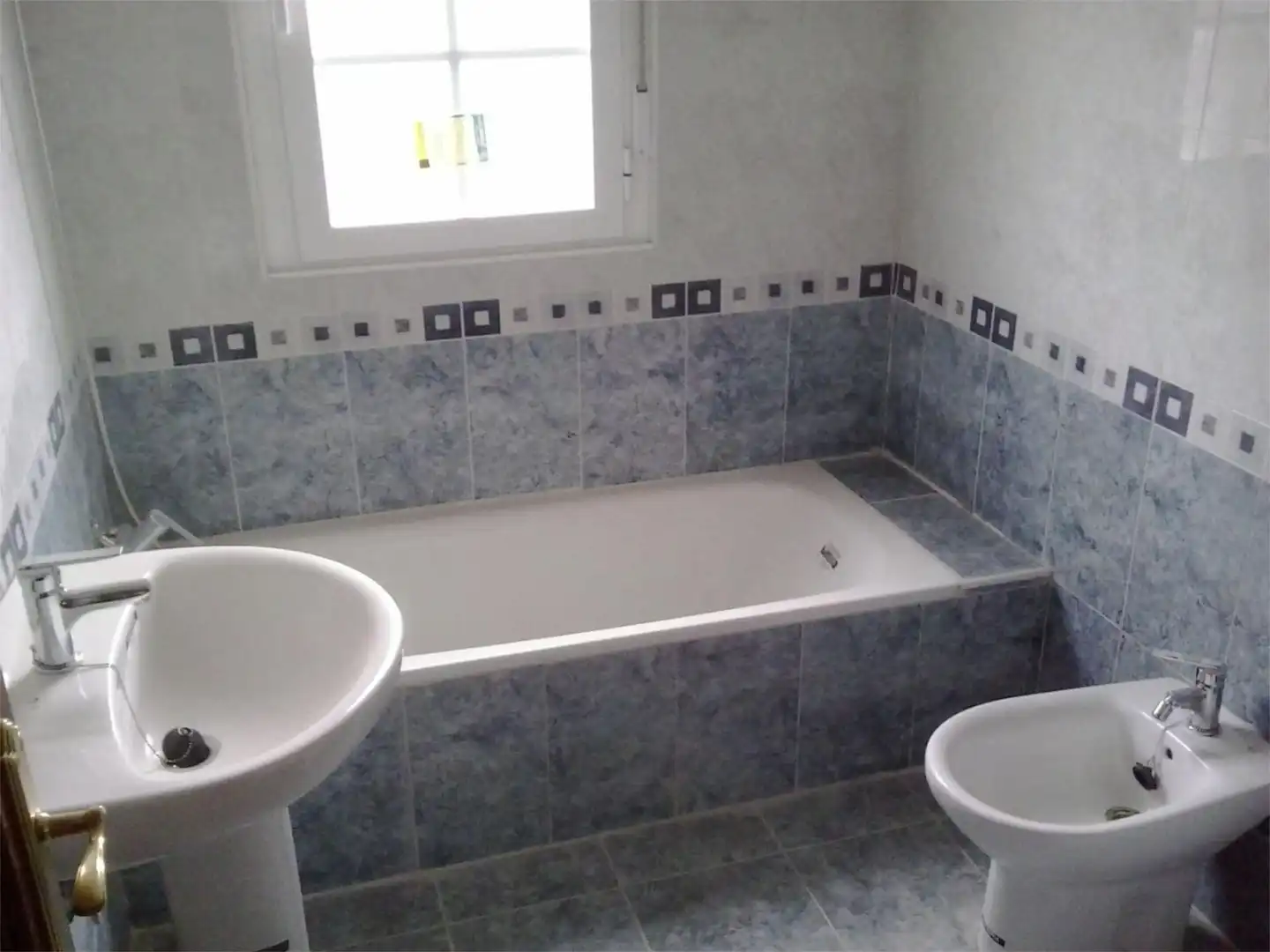 Baño de Piso en venta en Chozas de Abajo con Calefacción, Jardín privado y Parquet
