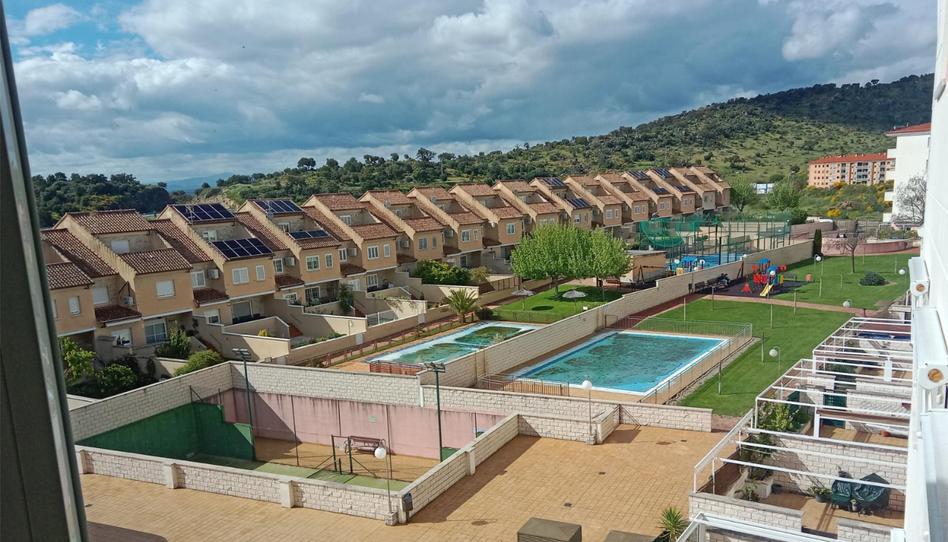 Photo 1 of Flat for sale in Calle Sierra de Tormantos, 15, Los Pinos - El Pilar, Cáceres