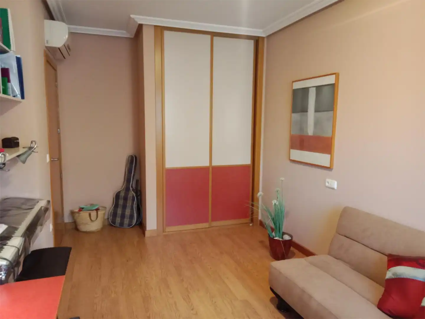 Flat for sale in Calle Sierra de Tormantos, 15, Los Pinos - El Pilar Flat for sale in Plasencia with Air Conditioner, Terrace and Swimming Pool