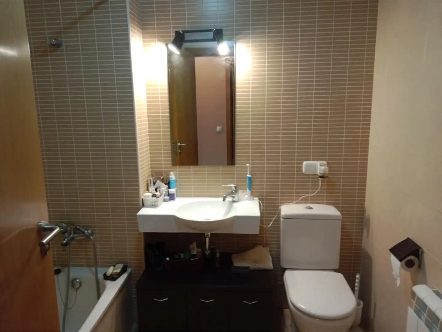 Flat for sale in Calle Sierra de Tormantos, 15, Los Pinos - El Pilar Bathroom of Flat for sale in Plasencia with Air Conditioner, Terrace and Swimming Pool