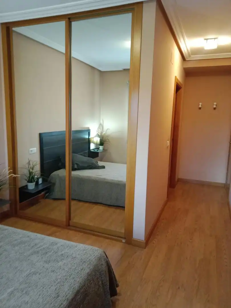 Flat for sale in Calle Sierra de Tormantos, 15, Los Pinos - El Pilar Bedroom of Flat for sale in Plasencia with Air Conditioner, Terrace and Swimming Pool