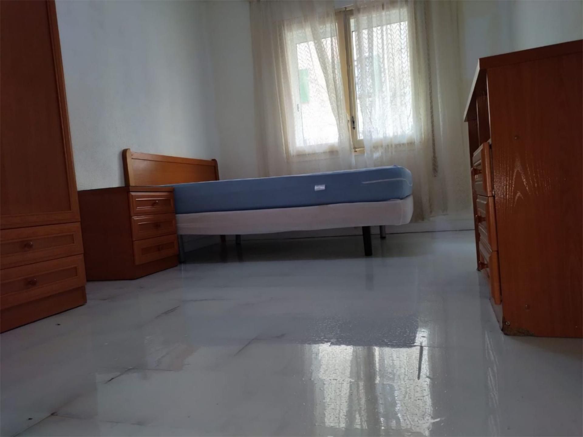 Bedroom of Flat to share in  Madrid Capital  with Heating and Furnished