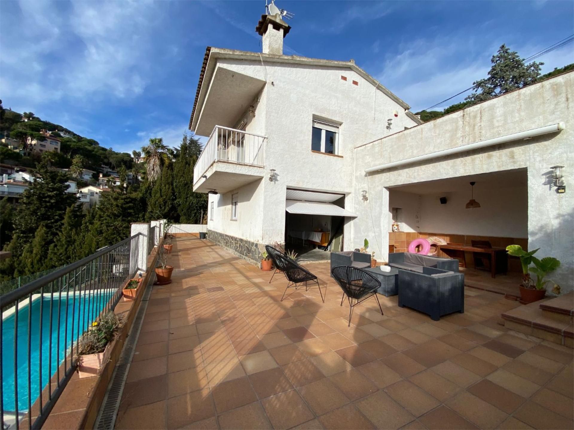 House or chalet for sale in Roca Grossa Exterior view of House or chalet for sale in Lloret de Mar with Air Conditioner, Terrace and Swimming Pool