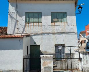 Exterior view of House or chalet for sale in Casas de Millán