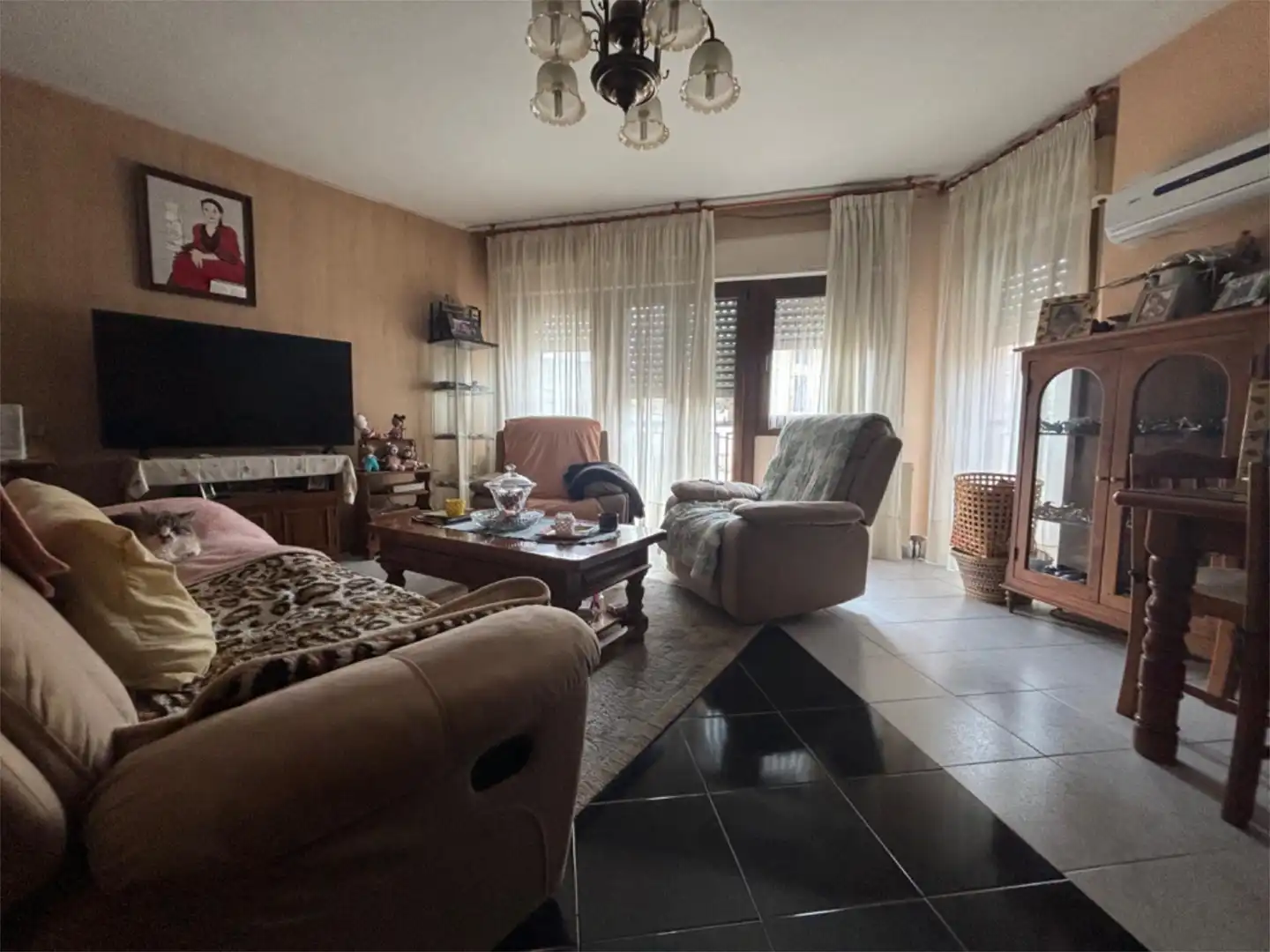 Piso en venta en Calle Cañada de la Sierra, 22, Tres Olivos - La Piedad Sala de estar de Piso en venta en Talavera de la Reina con Aire acondicionado, Calefacción y Amueblado