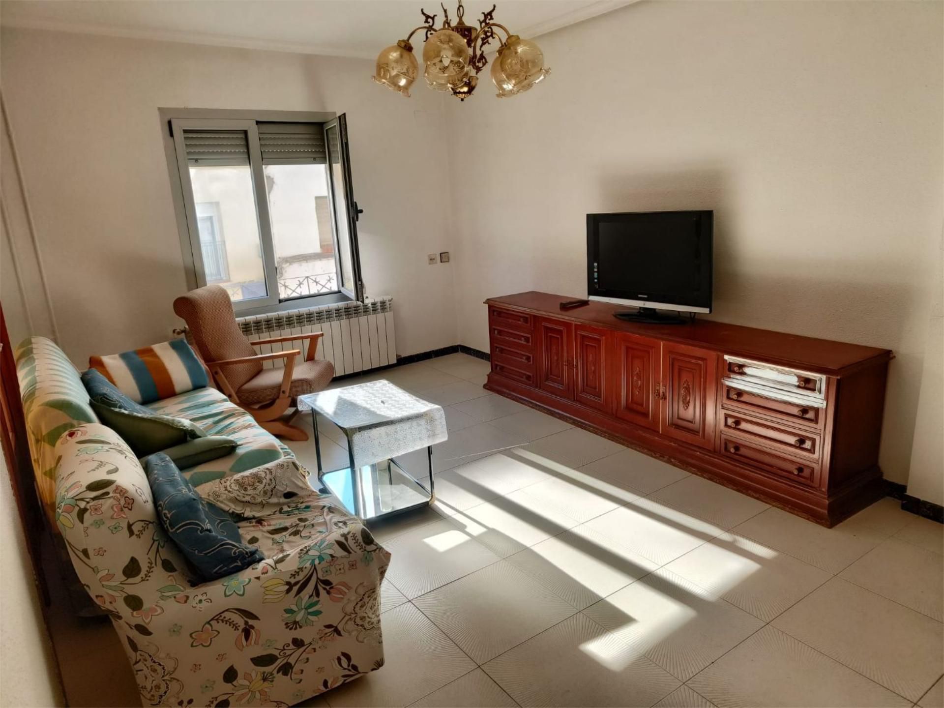 Living room of Flat for sale in Monreal del Campo  with Heating, Terrace and Storage room