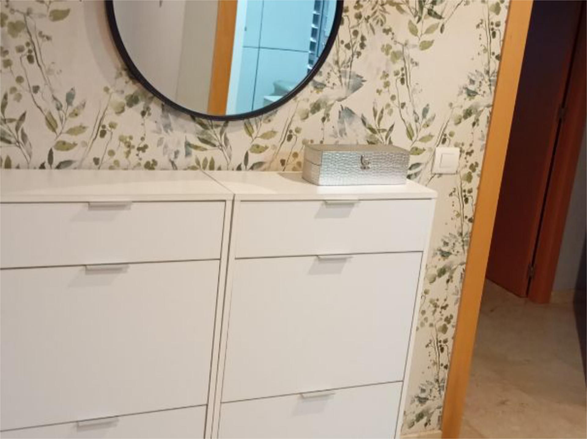 Dormitori de Pis en venda en  Huelva Capital amb Aire condicionat, Terrassa i Balcó