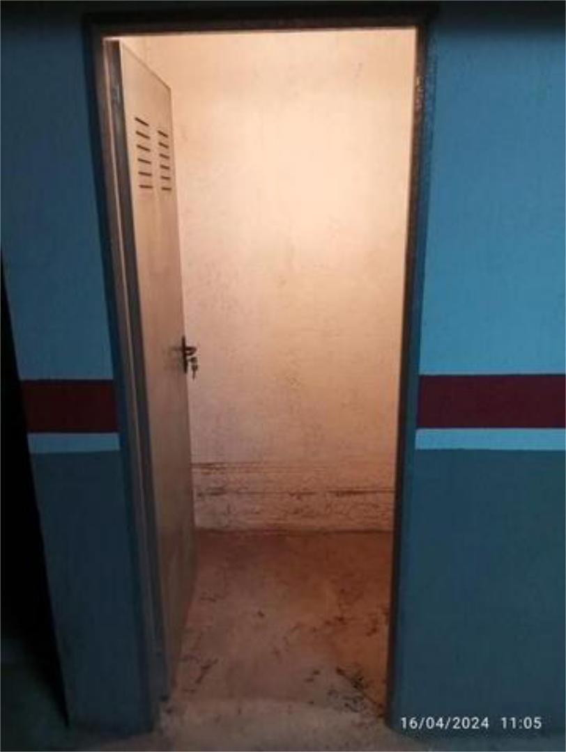 Box room to rent in Lorca