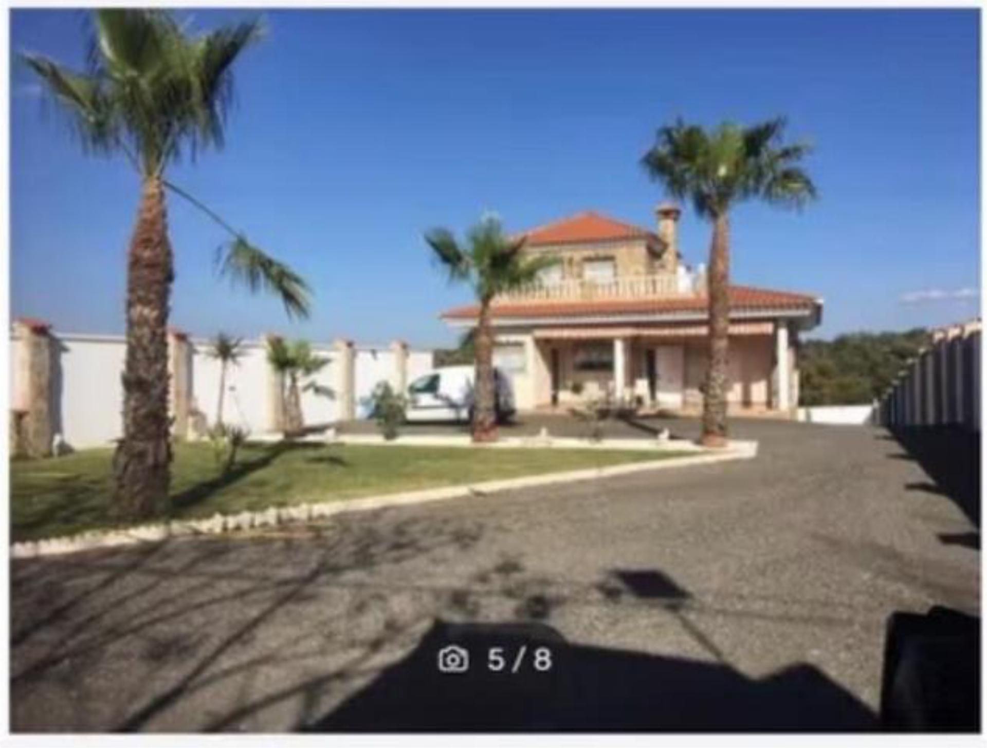 Exterior view of House or chalet for sale in Badajoz Capital  with Heating, Private garden and Terrace