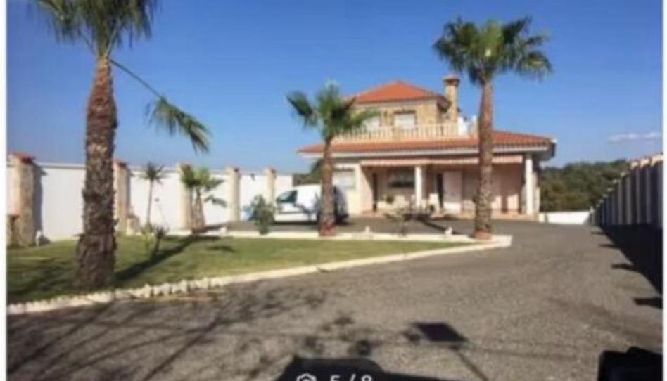 Foto 1 de Casa o xalet en venda a Valdepasillas - La Paz - Huerta Rosales, Badajoz