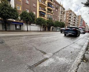 Exterior view of Flat for sale in  Sevilla Capital  with Air Conditioner, Storage room and Balcony