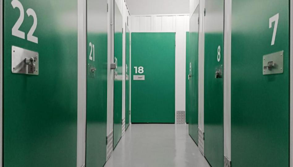 Box room to rent in Carrer de Gènova, 11, El Guinardó, Barcelona - image 1 Photo 1 of Box room to rent in Carrer de Gènova, 11, El Guinardó, Barcelona