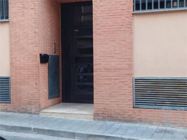 Garaje en Alquiler en Carrer de Garcia Gutierrez, 20 en Carolinas Bajas