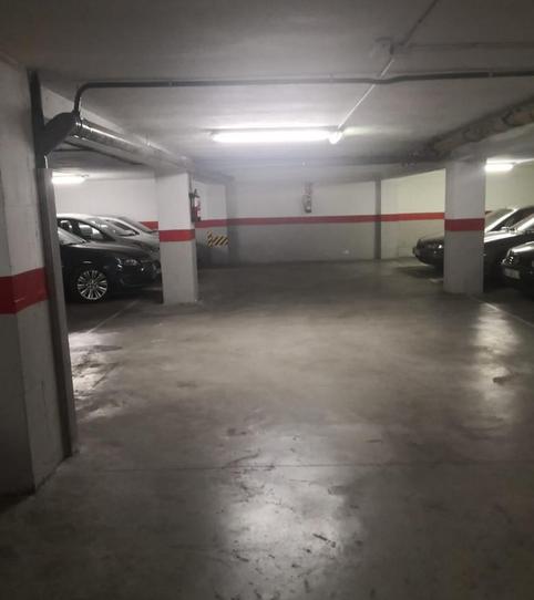 Foto 2 de Garatge en venda a Avenida de Los Comuneros, 31, Estación, Salamanca Capital