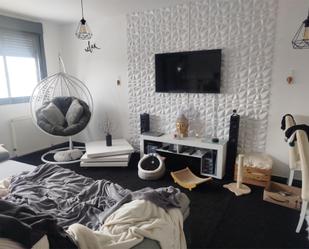 Living room of Flat to share in Alcobendas  with Air Conditioner, Heating and Terrace