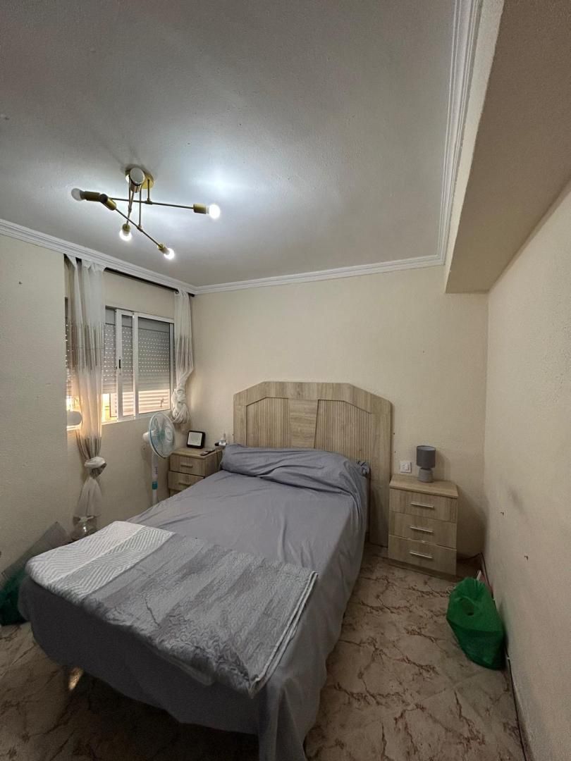 Piso para compartir en Polígono San Felipe, 7, Centro- San Felipe - Huerta Fava Habitación de Piso para compartir en La Línea de la Concepción con Amueblado