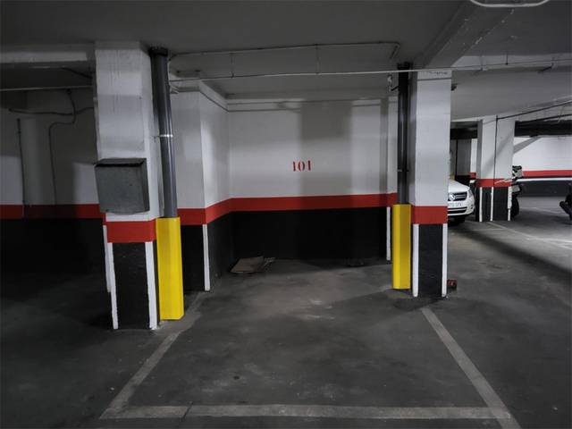 Garaje en Alquiler en Calle del Párroco Julio Morate, 7 en Chopera