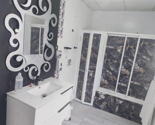 Casa o xalet en venda a Calle Blas de Lezo, 10, Los Castillejos - La Trinidad Bany de Casa o xalet en venda en Málaga Capital amb Aire condicionat, Calefacció i Terrassa