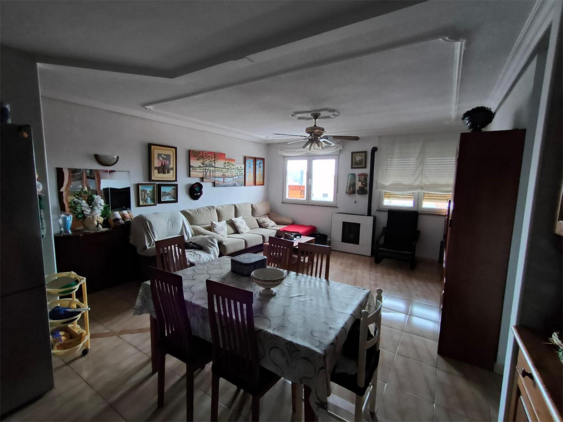 Sala d'estar de Pis en venda en Santa Marina del Rey