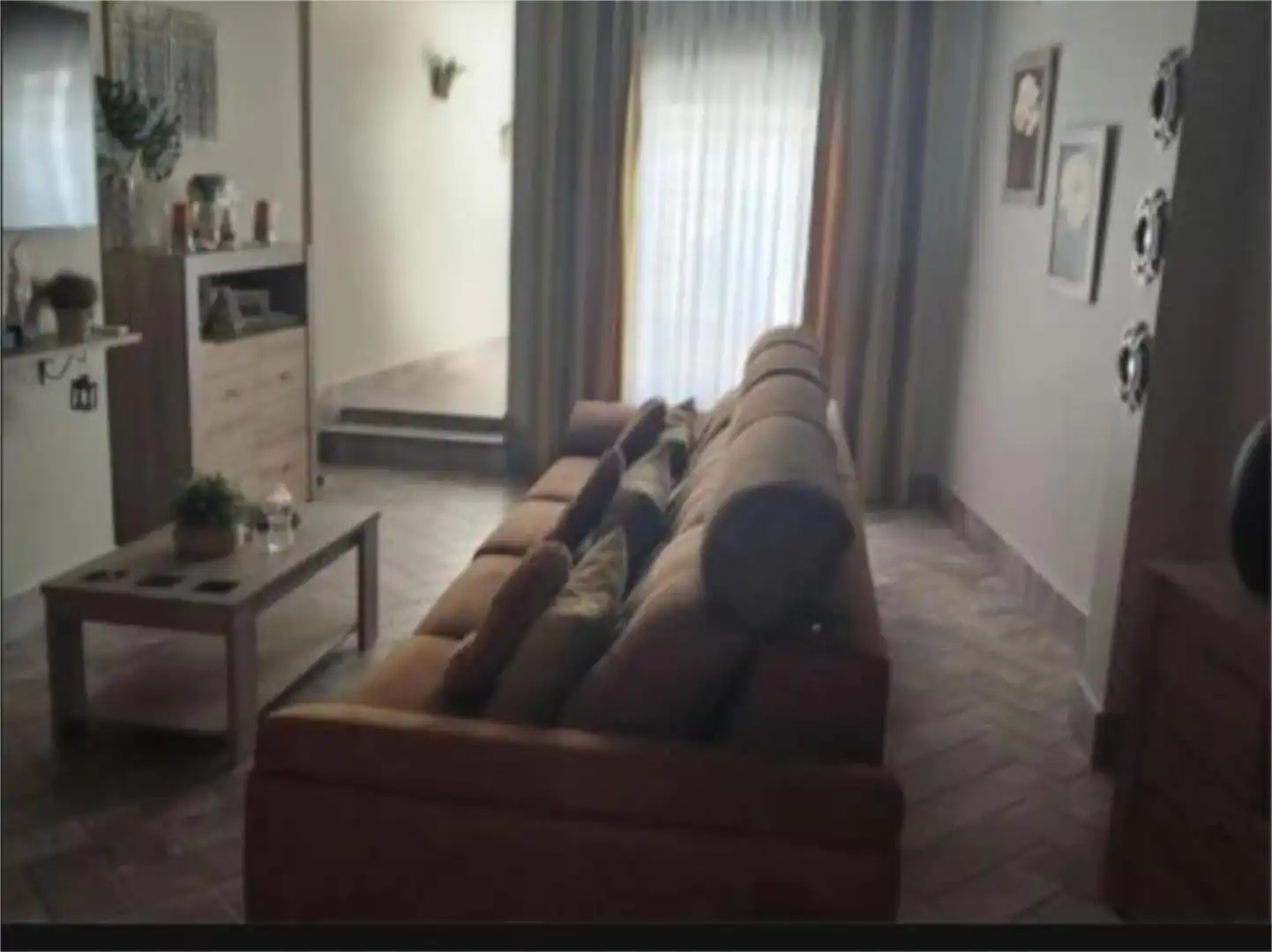 Sala de estar de Casa adosada en venta en Mairena del Alcor con Aire acondicionado, Calefacción y Terraza