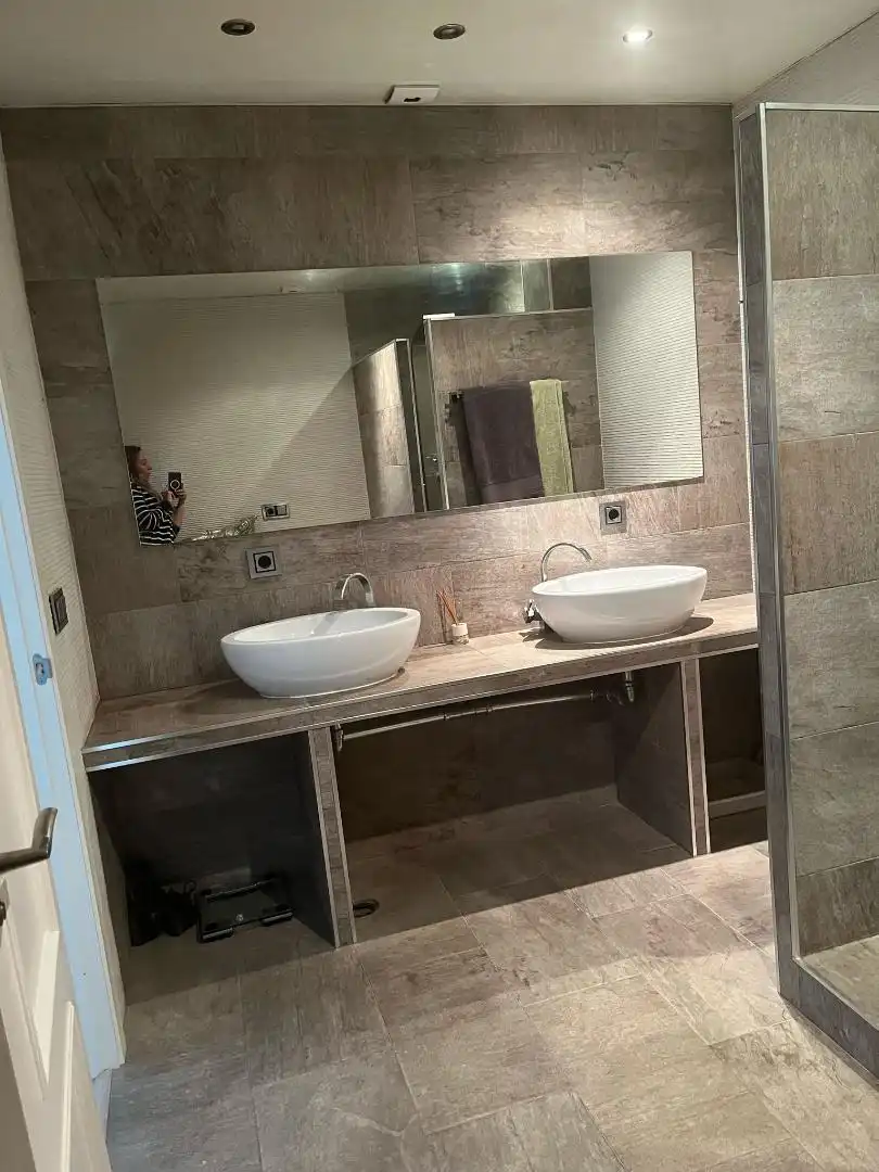 Flat for sale in Calle Armas de Santiago, 15, Santiago - Coronación Bathroom of Flat for sale in Jerez de la Frontera with Air Conditioner, Heating and Parquet flooring