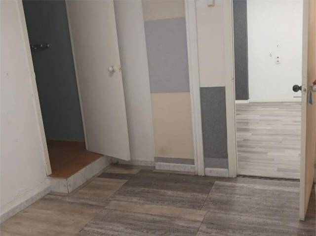 Local comercial en Alquiler en Calle de D. Luis Sallenave, 11 en Barrio de San José