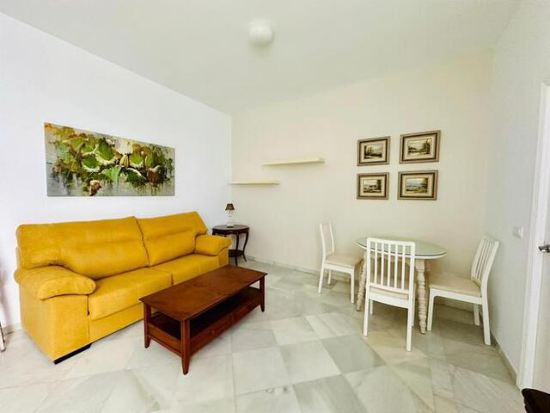 Living room of Flat to rent in Pilas  with Furnished