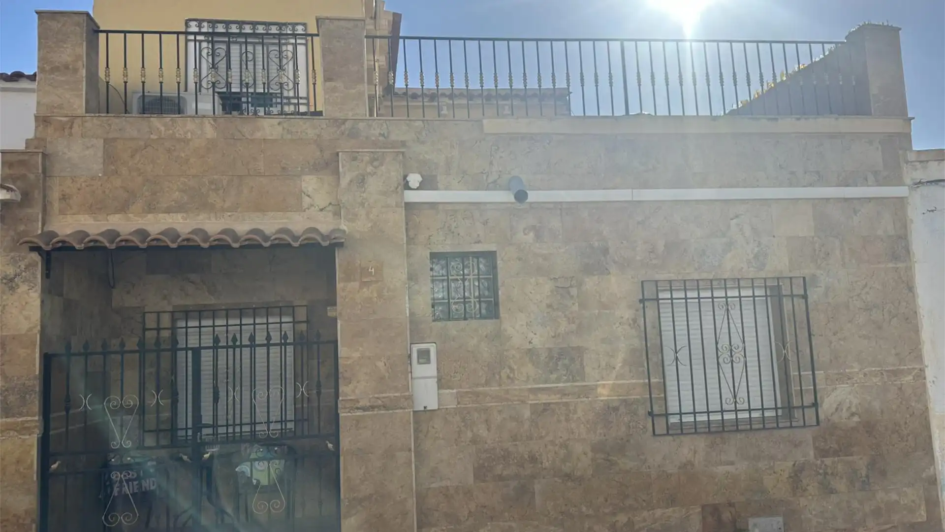 Vista exterior de Casa adosada en venta en Albox con Aire acondicionado, Terraza y Amueblado