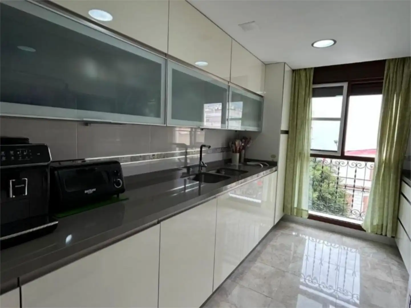 Kitchen of Flat for sale in Melilla  with Air Conditioner, Heating and Terrace