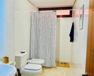 Bany de Pis de lloguer en Las Palmas de Gran Canaria amb Jardí privat