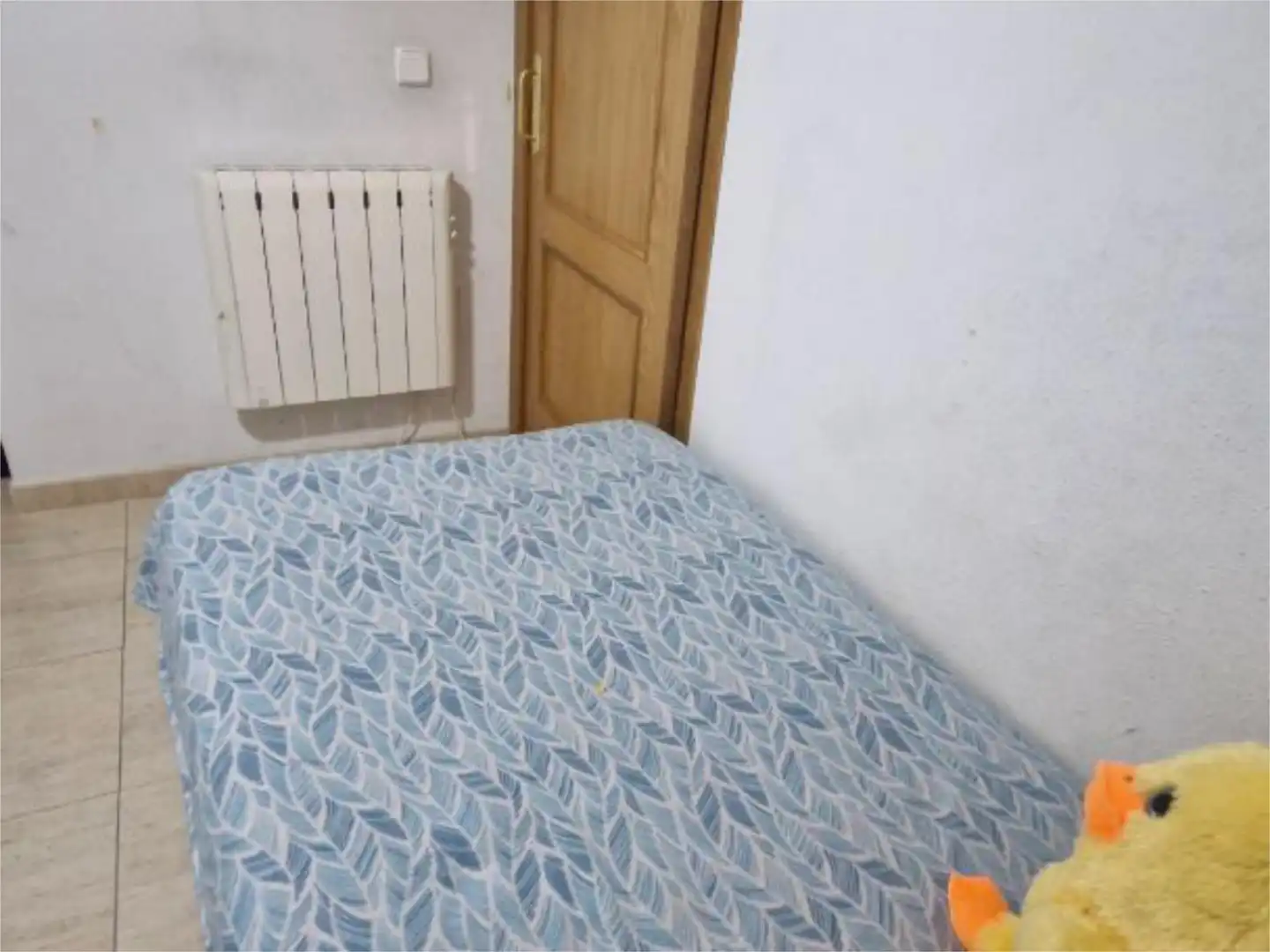 Habitació a Calle Coso Alto, 27, Casco Antiguo Dormitori de Pis per a compartir en Huesca