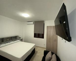 Bedroom of Flat to share in Málaga Capital  with Air Conditioner, Heating and Furnished