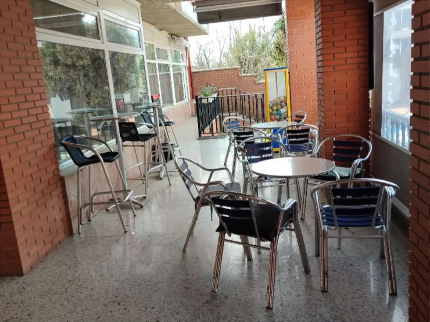 Terraza de Local de alquiler en Saldaña con Aire acondicionado, Calefacción y Amueblado