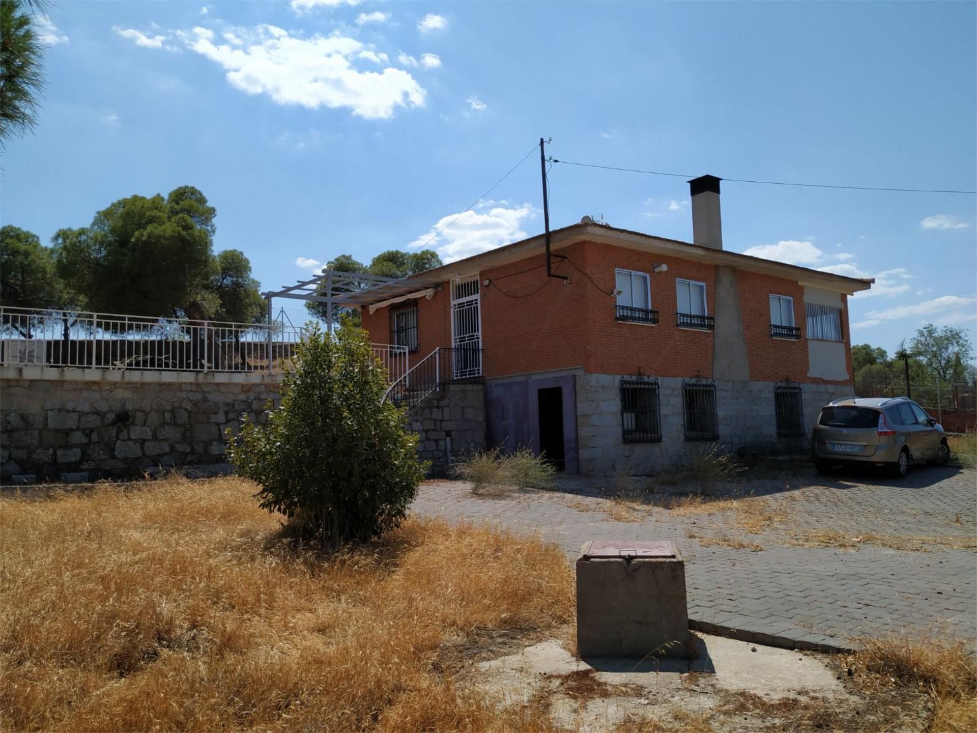 Vista exterior de Casa o xalet en venda en Las Ventas Con Peña Aguilera amb Terrassa i Traster