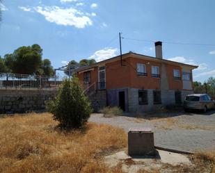 Vista exterior de Casa o xalet en venda en Las Ventas Con Peña Aguilera amb Terrassa i Traster