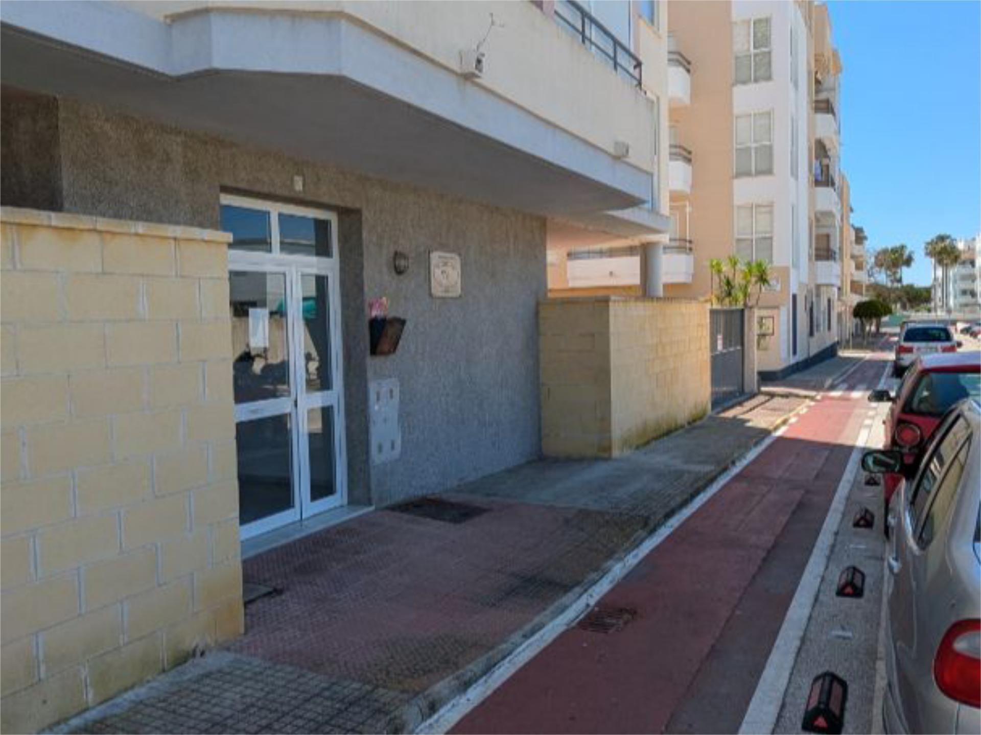 Exterior view of Box room to rent in Rota