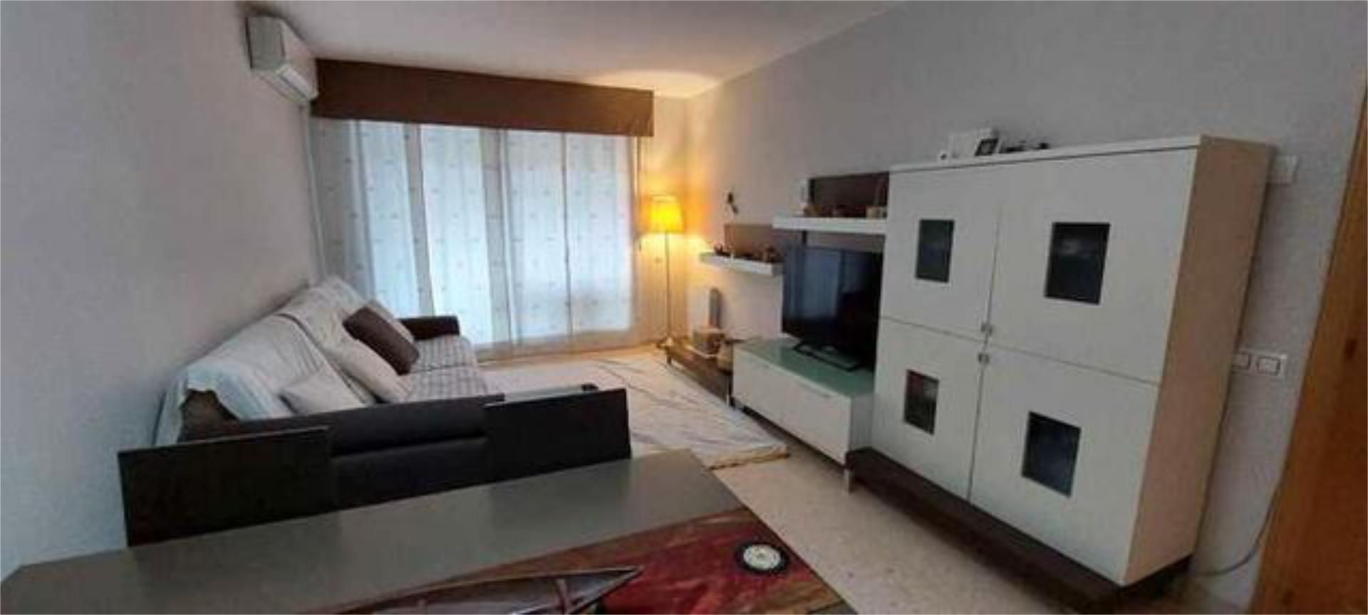 Sala d'estar de Pis en venda en Sant Boi de Llobregat amb Calefacció i Terrassa