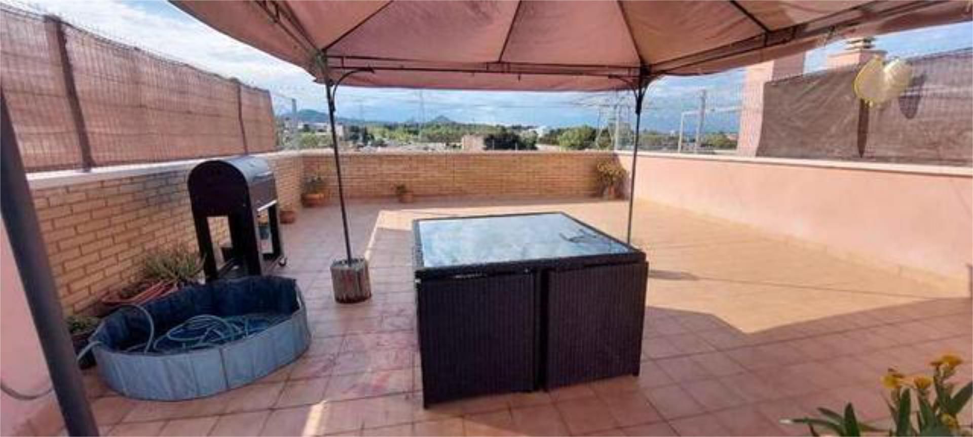 Terrassa de Pis en venda en Sant Boi de Llobregat amb Calefacció i Terrassa