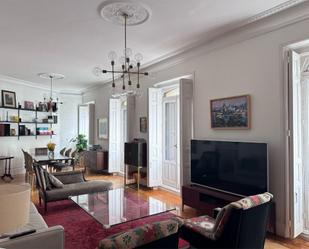 Living room of Flat for sale in  Madrid Capital  with Air Conditioner and Balcony