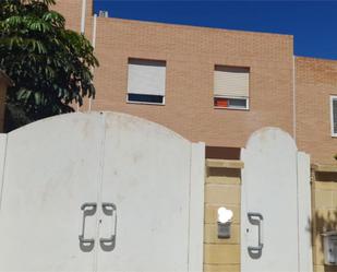 Exterior view of Duplex for sale in  Almería Capital  with Air Conditioner, Terrace and Furnished