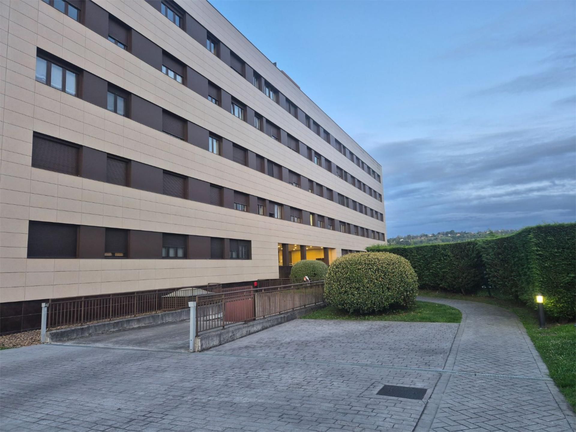 Exterior view of Flat for sale in Oviedo   with Heating, Parquet flooring and Storage room