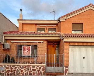 Exterior view of House or chalet for sale in Mora  with Air Conditioner and Terrace