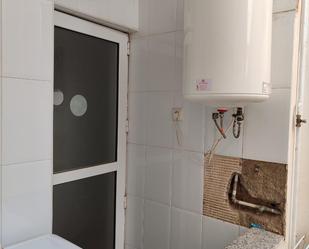Bany de Apartament en venda en Águilas amb Balcó