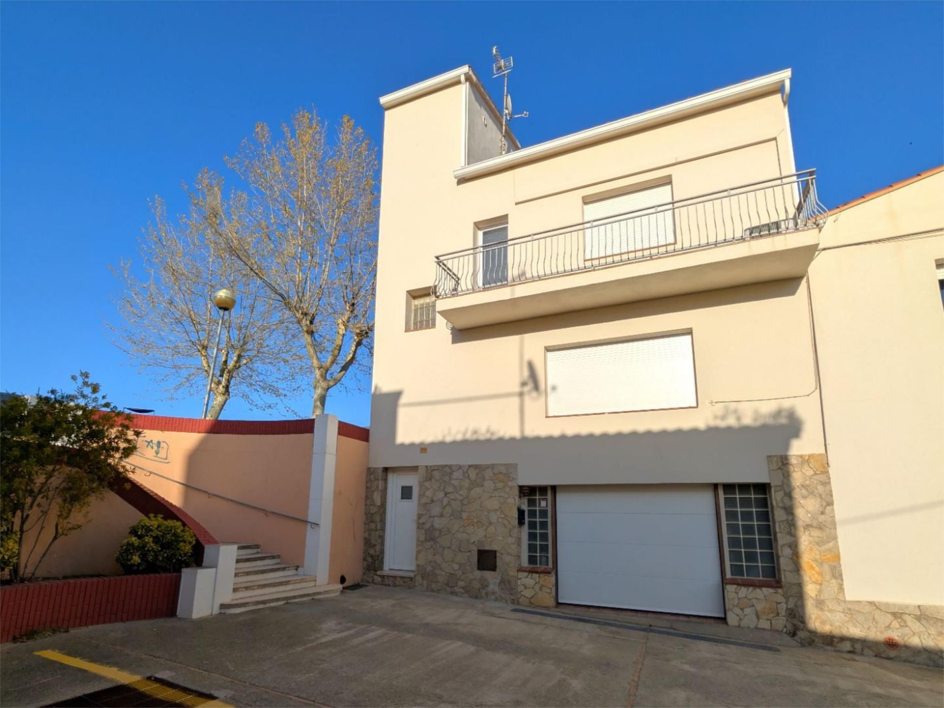 Exterior view of Flat for sale in Torroella de Montgrí  with Air Conditioner and Balcony