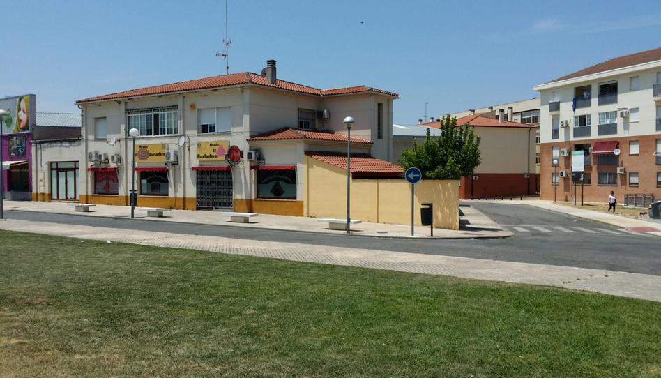 Photo 1 of House or chalet for sale in Calle Cousto, 1, Navalmoral de la Mata, Cáceres